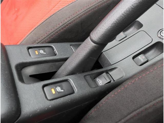 コペン ローブ　Ｓ　純正ＲＥＣＡＲＯシート　純正ＭＯＭＯ革巻きハンドル＋パドルシフト　ＬＥＤヘッドライト　シートヒーター　スマートキー　メモリーナビ　フルセグＴＶ　バックカメラ　ＥＴＣ（13枚目）