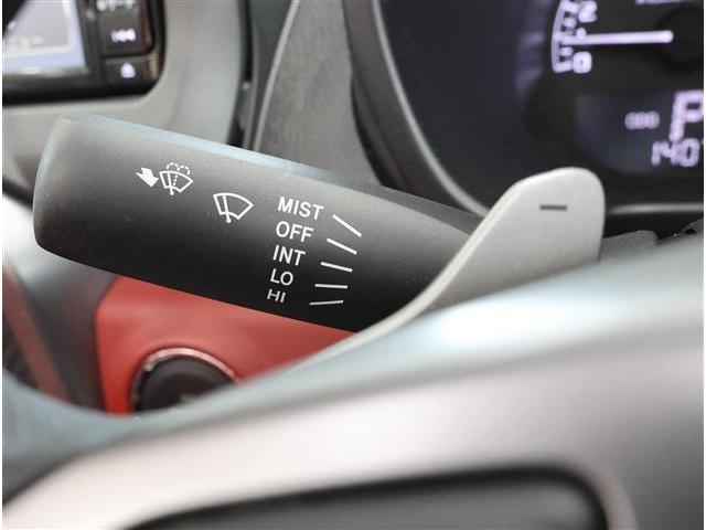 コペン ローブ　Ｓ　純正ＲＥＣＡＲＯシート　純正ＭＯＭＯ革巻きハンドル＋パドルシフト　ＬＥＤヘッドライト　シートヒーター　スマートキー　メモリーナビ　フルセグＴＶ　バックカメラ　ＥＴＣ（31枚目）