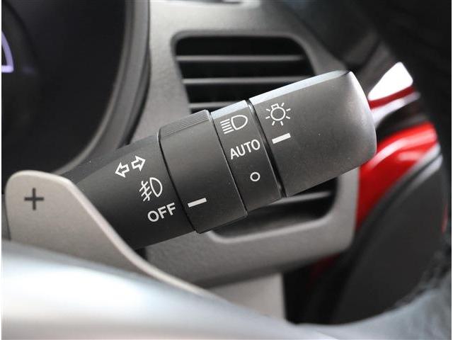 コペン ローブ　Ｓ　純正ＲＥＣＡＲＯシート　純正ＭＯＭＯ革巻きハンドル＋パドルシフト　ＬＥＤヘッドライト　シートヒーター　スマートキー　メモリーナビ　フルセグＴＶ　バックカメラ　ＥＴＣ（32枚目）