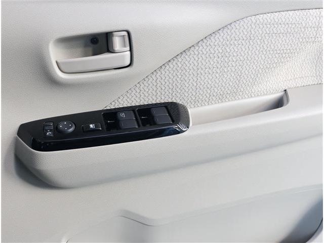 ｅＫワゴン Ｍ　衝突被害軽減ブレーキ　フロント＆リヤパーキングセンサー　シートヒーター　レザー調シートカバー　メモリーナビ　バックカメラ　ＥＴＣ（7枚目）