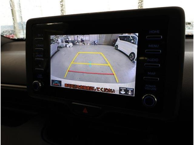 ヤリス Ｘ　クリアランスソナー　スマートキー　ディスプレイオーディオ　ナビキット　バックカメラ　ＥＴＣ（5枚目）