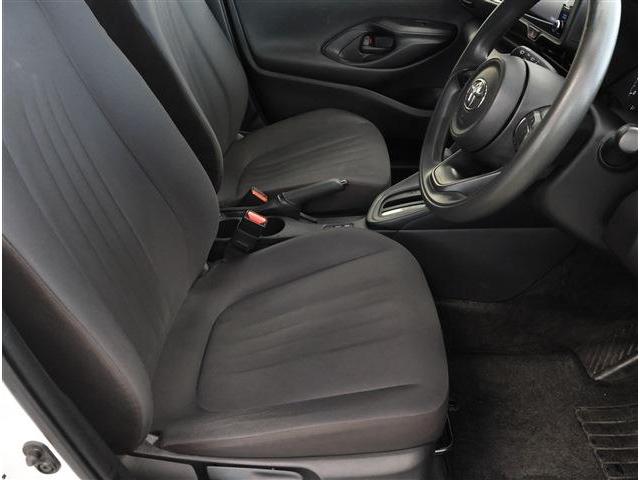 ヤリス Ｘ　クリアランスソナー　スマートキー　ディスプレイオーディオ　ナビキット　バックカメラ　ＥＴＣ（18枚目）