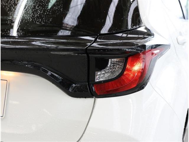 ヤリス Ｘ　クリアランスソナー　スマートキー　ディスプレイオーディオ　ナビキット　バックカメラ　ＥＴＣ（32枚目）