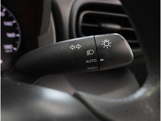 ヤリス Ｘ　クリアランスソナー　スマートキー　ディスプレイオーディオ　ナビキット　バックカメラ　ＥＴＣ（34枚目）