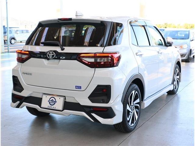 ライズ Ｚ　衝突被害軽減ブレーキ　コーナーセンサー　ＬＥＤヘッドライト　シートヒーター　スマートキー　スマホナビ連携９型ディスプレイオーディオ　バックカメラ　ＥＴＣ２．０（8枚目）