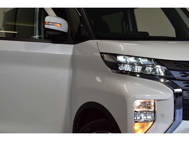 Ｇ　Ｍナビ　ＴＶ　Ｂカメラ　マイパイロット　ナビＴＶ　衝突軽減ブレーキ　ＬＥＤヘッドライト　前後ソナー　ＥＴＣ　４ＷＤ　盗難防止システム　アイドリングストップ　横滑り防止　キーレス　メモリーナビ付(18枚目)