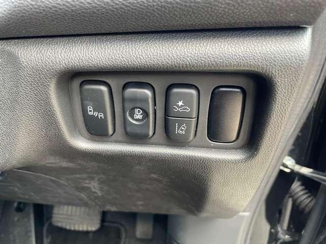 ＲＶＲ Ｇ　弊社ＦＣレンタカー　Ｍナビ　ＴＶ　Ｂカメラ　ＥＴＣ　寒冷地仕様車　クルーズＣ　ｅ－アシスト　ＬＥＤライト　ＥＳＣ　バックモニター　フルセグテレビ　Ｓキー　アイドルストップ　パワーウインドウ　キーレス（12枚目）