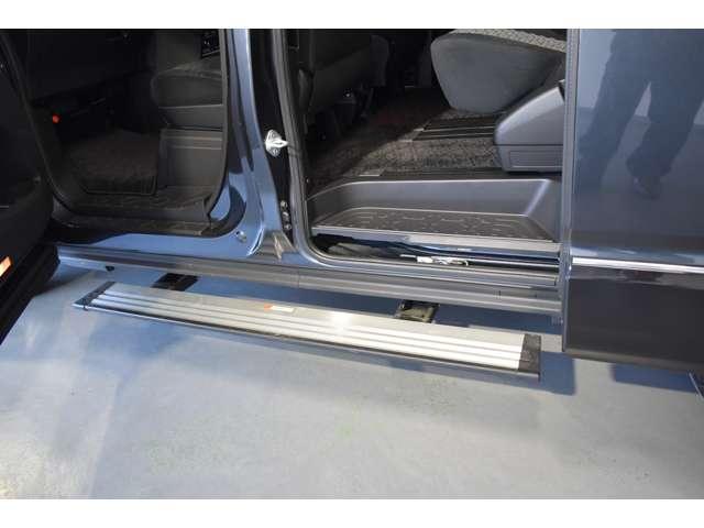 デリカD:5 P Mナビ TV 全方位カメラ ETC 左右パワスラ Bモニター 地デジ LEDヘッドランプ ナビTV シートヒーター ETC 4WD 電動シ-ト 寒冷地仕様 メモリナビ ABS 3列 オートエアコン(14枚目)