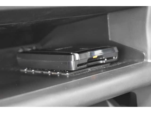 エクリプスクロスPHEV P スマホ連携ナビ 前後ドラレコ AC100V電源 360度カメラ 地デジ ABS LEDランプ クルコン バックカメラ ソナー 寒冷地仕様車 ETC 4WD ナビTV 盗難防止 フルオートエアコン(13枚目)