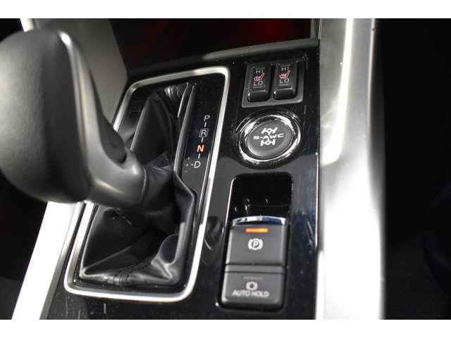 エクリプスクロス P 弊社FCレンタカー スマホ連携ナビ TV ETC e-アシスト アラウンドビューモニター LEDヘッドライト パワーシート フルオートエアコン フルセグTV パーキングセンサー シートヒーター ETC(12枚目)