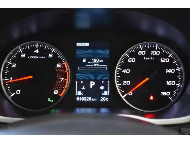 エクリプスクロス Ｐ　車歴レンタ　スマホ連携ナビ　前後ドラレコ　ｅ－アシスト　アラウンドビューモニター　ＬＥＤヘッドライト　パワーシート　フルオートエアコン　フルセグＴＶ　パーキングセンサー　シートヒーター　スマートキー（10枚目）