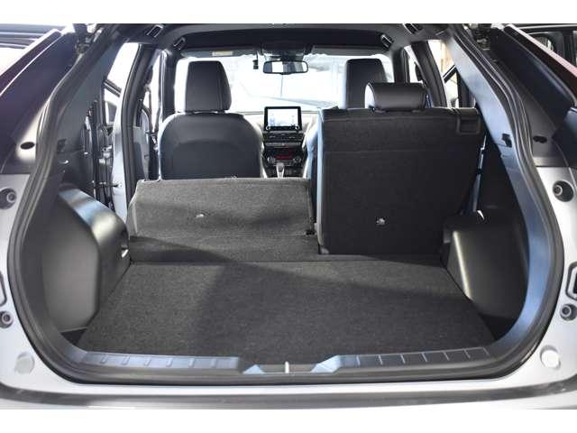 エクリプスクロス Ｐ　車歴レンタ　スマホ連携ナビ　前後ドラレコ　ｅ－アシスト　アラウンドビューモニター　ＬＥＤヘッドライト　パワーシート　フルオートエアコン　フルセグＴＶ　パーキングセンサー　シートヒーター　スマートキー（14枚目）