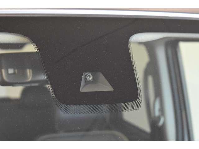 デリカミニ Ｇ　プレミアム　弊社社有車　Ｍナビ　ＴＶ　マイパイロット　ＬＥＤ　Ａクルコン　シートヒーター　ベンチシート　エアコン　コーナーセンサー　パワステ　アルミホイール　キーレスエントリー　エアバッグ　スマートキー　ＡＢＳ（5枚目）