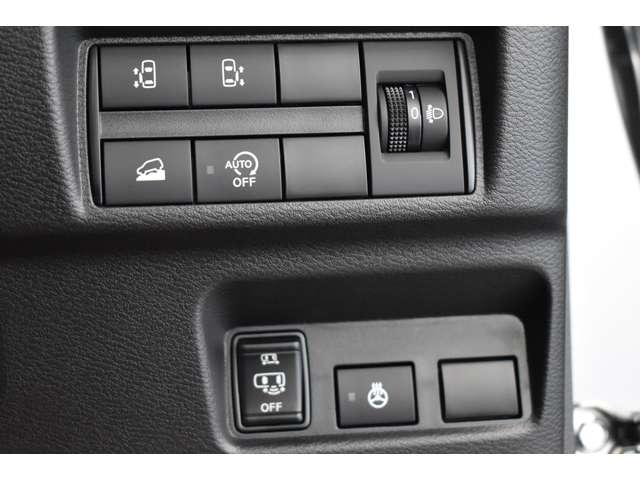 デリカミニ Ｇ　プレミアム　弊社社有車　Ｍナビ　ＴＶ　マイパイロット　ＬＥＤ　Ａクルコン　シートヒーター　ベンチシート　エアコン　コーナーセンサー　パワステ　アルミホイール　キーレスエントリー　エアバッグ　スマートキー　ＡＢＳ（11枚目）