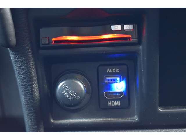 デリカD:5 P カスタム仕様 持込登録 Mナビ 後席モニター Bモニター 地デジ LEDヘッドランプ デュアルエアコン ナビTV シートヒーター ETC 4WD 電動シ-ト 寒冷地仕様 メモリナビ ABS 3列(13枚目)