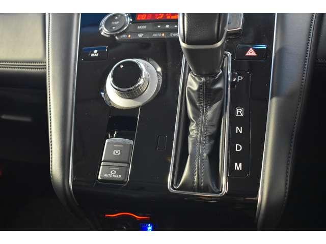 デリカD:5 P カスタム仕様 持込登録 Mナビ 後席モニター Bモニター 地デジ LEDヘッドランプ デュアルエアコン ナビTV シートヒーター ETC 4WD 電動シ-ト 寒冷地仕様 メモリナビ ABS 3列(15枚目)