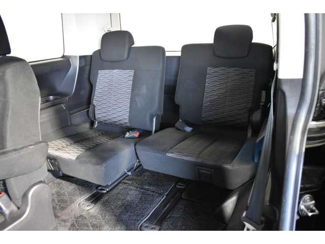 デリカD:5 P カスタム仕様 持込登録 Mナビ 後席モニター Bモニター 地デジ LEDヘッドランプ デュアルエアコン ナビTV シートヒーター ETC 4WD 電動シ-ト 寒冷地仕様 メモリナビ ABS 3列(18枚目)