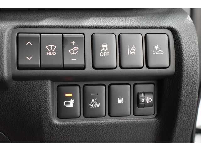 エクリプスクロスＰＨＥＶ Ｐ　スマホ連携ナビ　ＴＶ　ＡＣ１００Ｖ電源　ＥＴＣ　３６０度カメラ　地デジ　ＡＢＳ　ＬＥＤランプ　クルコン　バックカメラ　ソナー　寒冷地仕様車　シートヒーター　ＥＴＣ　４ＷＤ　ナビＴＶ　盗難防止　Ｐシート（16枚目）