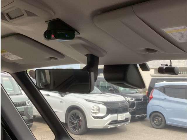 デリカミニ Ｔ　プレミアム　カスタム仕様　Ｍナビ　ＴＶ　マイパイロット　衝突軽減装置　ターボエンジン　ナビＴＶ　寒冷地　パワステ　フルタイム４ＷＤ　エアバッグ　ＬＥＤヘッド　ＥＳＣ　サイドカメラ　クルコン　インテリキー　ＥＴＣ（8枚目）