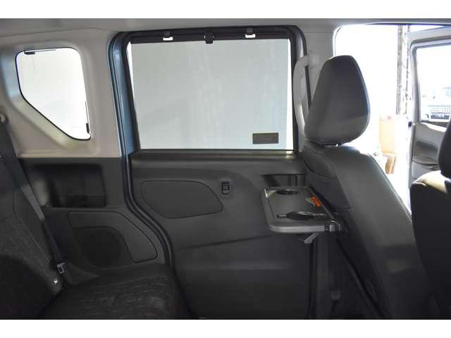 デリカミニ Ｔ　プレミアム　弊社社有車　Ｍナビ　ＴＶ　マイパイロット　衝突軽減装置　ターボエンジン　ナビＴＶ　寒冷地　パワステ　フルタイム４ＷＤ　エアバッグ　ＬＥＤヘッド　ＥＳＣ　サイドカメラ　クルコン　インテリキー　キーフリー（12枚目）