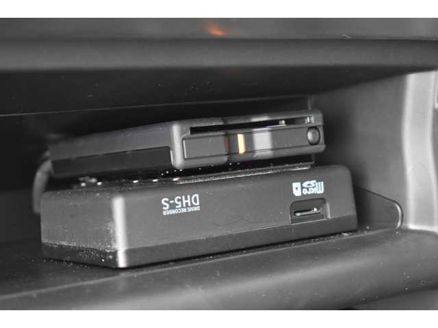 エクリプスクロス P スマホ連携ナビ TV 前後ドラレコ ETC e-アシスト アラウンドビューモニター LEDヘッドライト パワーシート フルオートエアコン フルセグTV パーキングセンサー シートヒーター スマートキー(9枚目)