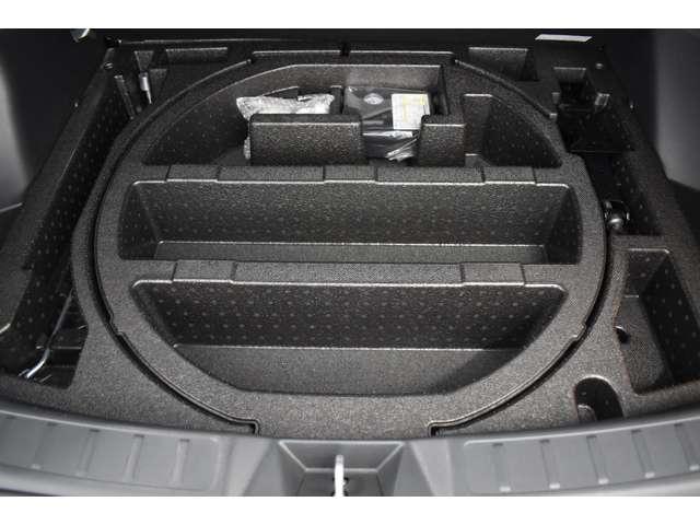 エクリプスクロス P スマホ連携ナビ TV 前後ドラレコ ETC e-アシスト アラウンドビューモニター LEDヘッドライト パワーシート フルオートエアコン フルセグTV パーキングセンサー シートヒーター スマートキー(15枚目)