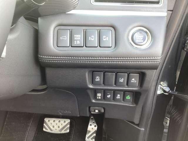 デリカD:5 P 弊社社有車 Mナビ TV 全方位カメラ Bモニター 地デジ LEDヘッドランプ ナビTV シートヒーター 4WD 電動シ-ト 寒冷地仕様 メモリナビ ABS 3列 オートエアコン ASC 盗難防止装置(10枚目)