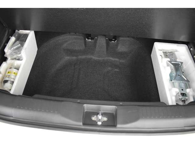 デリカD:2 カスタムハイブリッドMV Mナビ TV Bカメラ 左右パワスラ ASC W電動ドア シートヒータ Bカメラ フルセグ LEDヘッドライト クルコン ナビTV サイドエアバッグ アルミホイール 盗難防止システム ABS スマキ(15枚目)