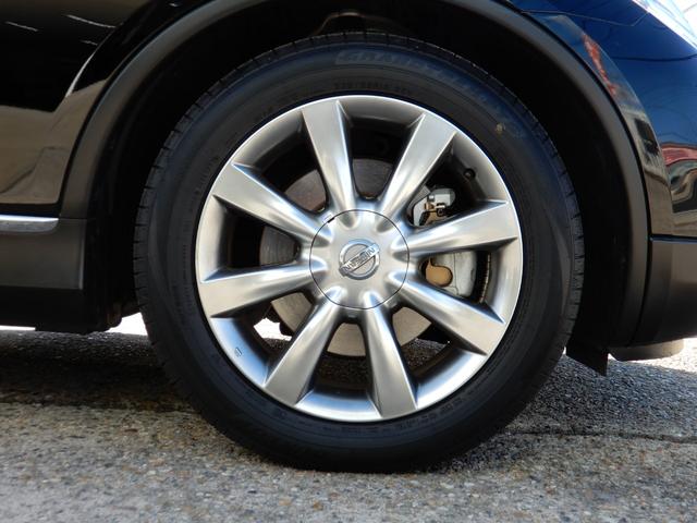 スカイラインクロスオーバー 370GT タイプP サンルーフ・ルーフレール・寒冷地仕様・黒革シート・パワーシート(運転席メモリー機能付)・前席シートヒーター・リモコン可倒式リヤシート・トノカバー・HDDナビ・BOSEサウンド・ETC・アラウンドビュー(18枚目)