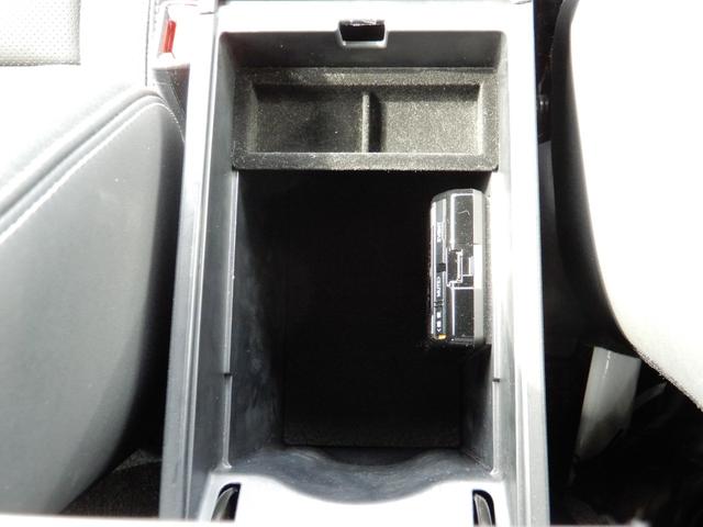 ＣＴ ＣＴ２００ｈ　Ｆスポーツ　ルーフブラック・ムーンルーフ・ＬＥＤヘッドランプ・スピンドルグリル・黒革シート・前席ヒーター付きパワーシート・ステアリングヒーター・パドルシフト・ＳＤナビ・ＤＴＶ・Ｂｌｕｅｔｈｏｏｔｈ・ＥＴＣ２．０（65枚目）