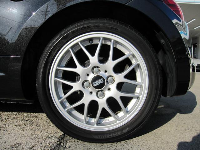 コペン 10thアニバーサリーエディション 最終特別仕様車・シリアルナンバー・電動アクティブトップ・ブラックメッキフロントグリル・プロジェクターヘッドランプ・フォグランプ・BBS15インチホイール・アルミスカッフプレート・本革製スポーツシート(23枚目)