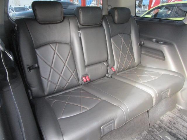 エルグランド ３５０ハイウェイスタープレミアム　１年保証　インテリキー　純正ＨＤＤナビ　Ｂｌｕｅｔｏｏｔｈ　アラウンドビューＭ　３６０度ドラレコ　ブレーキＡ　クルーズコントロール　フリップダウンＭ　レザーシート　純正アルミ　Ｒ両側パワースライド（19枚目）