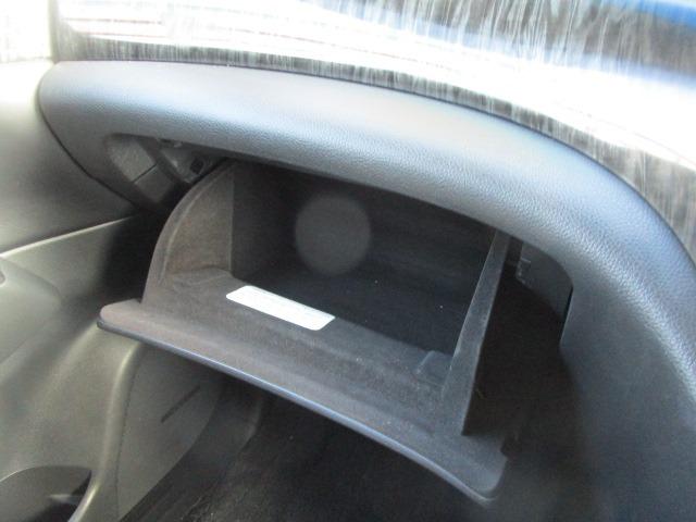 エルグランド ３５０ハイウェイスタープレミアム　１年保証　インテリキー　純正ＨＤＤナビ　Ｂｌｕｅｔｏｏｔｈ　アラウンドビューＭ　３６０度ドラレコ　ブレーキＡ　クルーズコントロール　フリップダウンＭ　レザーシート　純正アルミ　Ｒ両側パワースライド（34枚目）