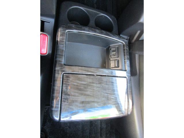 エルグランド ３５０ハイウェイスタープレミアム　１年保証　インテリキー　純正ＨＤＤナビ　Ｂｌｕｅｔｏｏｔｈ　アラウンドビューＭ　３６０度ドラレコ　ブレーキＡ　クルーズコントロール　フリップダウンＭ　レザーシート　純正アルミ　Ｒ両側パワースライド（40枚目）