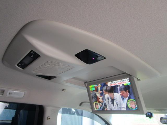 エルグランド ３５０ハイウェイスタープレミアム　１年保証　インテリキー　純正ＨＤＤナビ　Ｂｌｕｅｔｏｏｔｈ　アラウンドビューＭ　３６０度ドラレコ　ブレーキＡ　クルーズコントロール　フリップダウンＭ　レザーシート　純正アルミ　Ｒ両側パワースライド（42枚目）