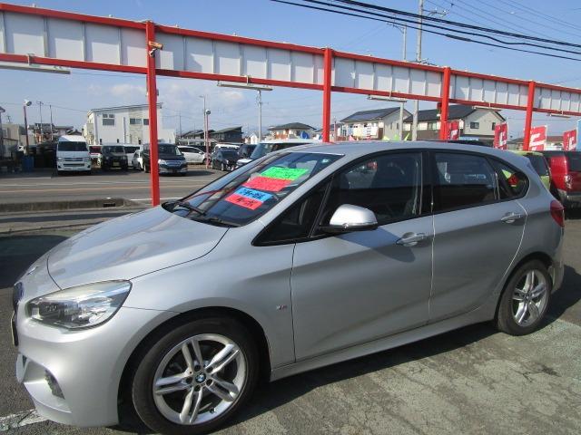 ご購入後のサポートも充実！！　リフト・タイヤチェンジャー・ホイールバランサー完備で常時整備士が対応致します！！