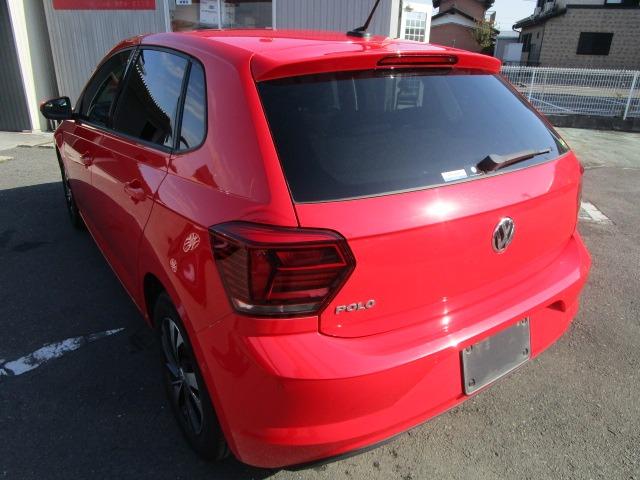 ポロ ＴＳＩコンフォートライン　Ｗエアバック　ＡＢＳ　インテリキー　純正ＳＤナビ　ＣＤ　ワンセグ　Ｂｌｕｅｔｏｏｔｈ　Ｂカメラ　ＵＳＢ　クルーズコントロール　ブレーキＡ　純正アルミ　クリアランスソナー　ＩＣ付ターボ　ｉ－ＳＴＯＰ（6枚目）