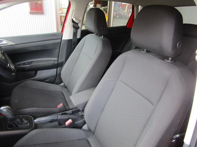 ポロ ＴＳＩコンフォートライン　Ｗエアバック　ＡＢＳ　インテリキー　純正ＳＤナビ　ＣＤ　ワンセグ　Ｂｌｕｅｔｏｏｔｈ　Ｂカメラ　ＵＳＢ　クルーズコントロール　ブレーキＡ　純正アルミ　クリアランスソナー　ＩＣ付ターボ　ｉ－ＳＴＯＰ（16枚目）