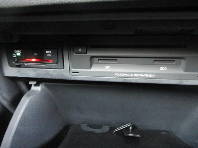 ポロ ＴＳＩコンフォートライン　Ｗエアバック　ＡＢＳ　インテリキー　純正ＳＤナビ　ＣＤ　ワンセグ　Ｂｌｕｅｔｏｏｔｈ　Ｂカメラ　ＵＳＢ　クルーズコントロール　ブレーキＡ　純正アルミ　クリアランスソナー　ＩＣ付ターボ　ｉ－ＳＴＯＰ（33枚目）