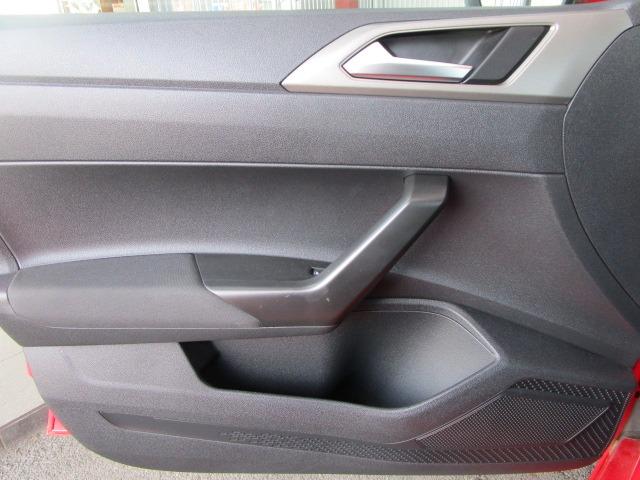 ポロ ＴＳＩコンフォートライン　Ｗエアバック　ＡＢＳ　インテリキー　純正ＳＤナビ　ＣＤ　ワンセグ　Ｂｌｕｅｔｏｏｔｈ　Ｂカメラ　ＵＳＢ　クルーズコントロール　ブレーキＡ　純正アルミ　クリアランスソナー　ＩＣ付ターボ　ｉ－ＳＴＯＰ（43枚目）