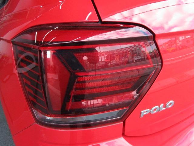 ポロ ＴＳＩコンフォートライン　Ｗエアバック　ＡＢＳ　インテリキー　純正ＳＤナビ　ＣＤ　ワンセグ　Ｂｌｕｅｔｏｏｔｈ　Ｂカメラ　ＵＳＢ　クルーズコントロール　ブレーキＡ　純正アルミ　クリアランスソナー　ＩＣ付ターボ　ｉ－ＳＴＯＰ（49枚目）