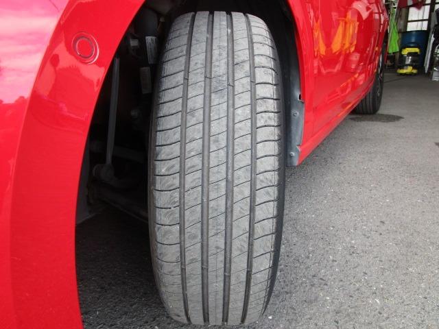 ポロ ＴＳＩコンフォートライン　Ｗエアバック　ＡＢＳ　インテリキー　純正ＳＤナビ　ＣＤ　ワンセグ　Ｂｌｕｅｔｏｏｔｈ　Ｂカメラ　ＵＳＢ　クルーズコントロール　ブレーキＡ　純正アルミ　クリアランスソナー　ＩＣ付ターボ　ｉ－ＳＴＯＰ（57枚目）