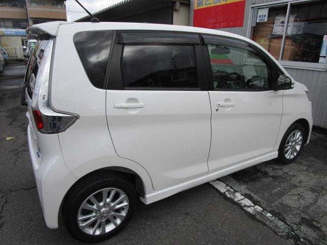 デイズ ハイウェイスター　Ｘ　１年保証　Ｗエアバック　ＡＢＳ　インテリキー　純正ＳＤナビ　ＣＤ　フルセグ　Ｂカメラ　ＥＴＣ　前後ドラレコ　純正アルミ　ＨＩＤ　フォグランプ　ｉ－ＳＴＯＰ（10枚目）