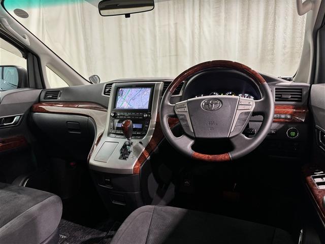 アルファード 350S プライムセレクションII HDDナビ フルセグ バックカメラ ETC CD 後席モニター HIDヘッドライト 両側電動スライド 乗車定員7人 3列シート スマートキー キーレス 4WD(8枚目)