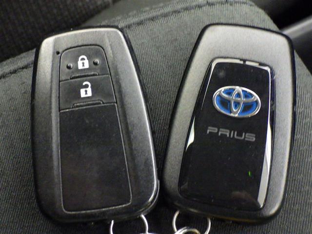 プリウス S 衝突被害軽減システム メモリーナビ ワンセグ バックカメラ ETC CD オートクルーズコントロール LEDヘッドランプ スマートキー キーレス ハイブリッド(24枚目)
