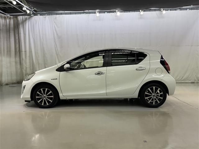 アクア Sスタイルブラック 衝突被害軽減システム メモリーナビ フルセグ バックカメラ ETC ドラレコ CD ミュージックプレイヤー接続可 DVD再生 LEDヘッドランプ スマートキー キーレス ハイブリッド(4枚目)