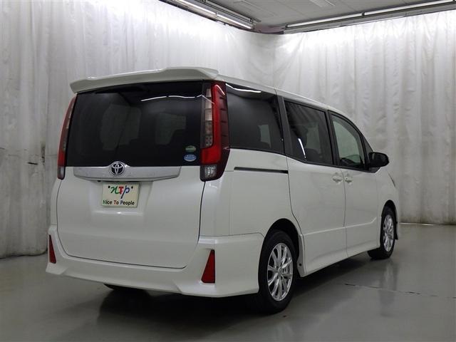 ノア Ｓｉ　メモリーナビ　フルセグ　バックカメラ　ＥＴＣ　ドラレコ　ＣＤ　ＤＶＤ再生　後席モニター　ＬＥＤヘッドランプ　両側電動スライド　乗車定員７人　３列シート　スマートキー　キーレス　アイドリングストップ（6枚目）