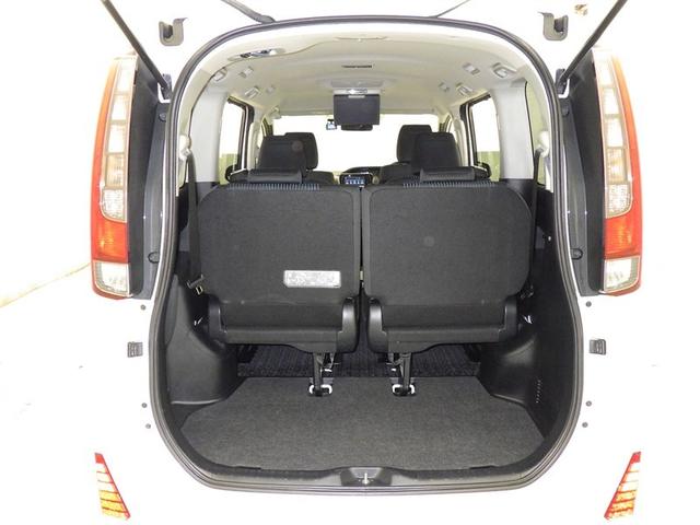 ノア Ｓｉ　メモリーナビ　フルセグ　バックカメラ　ＥＴＣ　ドラレコ　ＣＤ　ＤＶＤ再生　後席モニター　ＬＥＤヘッドランプ　両側電動スライド　乗車定員７人　３列シート　スマートキー　キーレス　アイドリングストップ（27枚目）