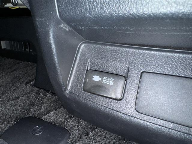 アルファード ２．５Ｓ　Ｃパッケージ　衝突被害軽減システム　メモリーナビ　フルセグ　バックカメラ　ＥＴＣ　ドラレコ　ＣＤ　ミュージックプレイヤー接続可　ＤＶＤ再生　後席モニター　サンルーフ　オートクルーズコントロール　ＬＥＤヘッドランプ（32枚目）