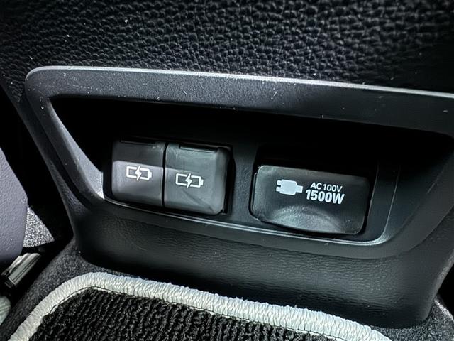 カローラ ハイブリッド ダブルバイビー 衝突被害軽減システム フルセグ バックカメラ ETC ドラレコ ミュージックプレイヤー接続可 オートクルーズコントロール LEDヘッドランプ スマートキー キーレス ハイブリッド(28枚目)